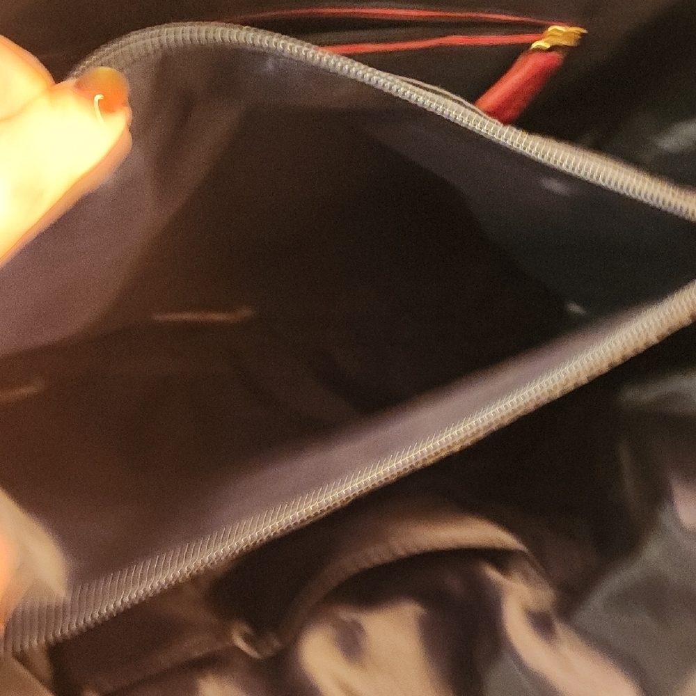 Tommy Hilfiger Black Monogram Tote w/ Gold Accents 🖤✨ - Picture 4 of 5